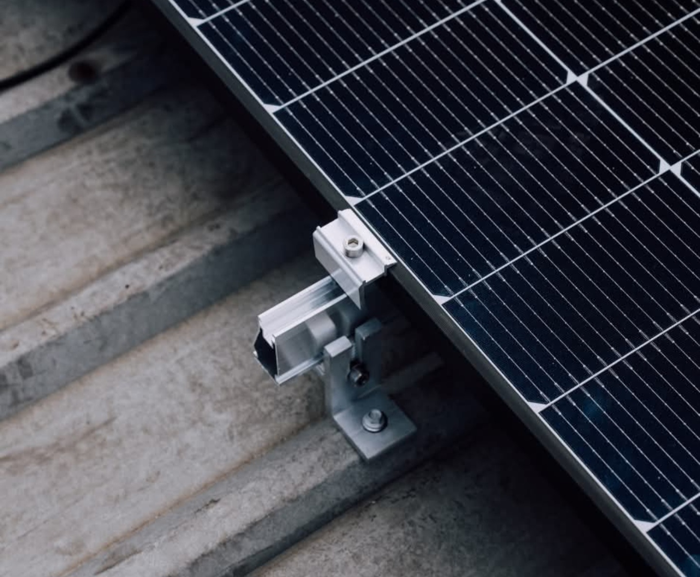 NOVA SOLAR PANEL END CLAMP